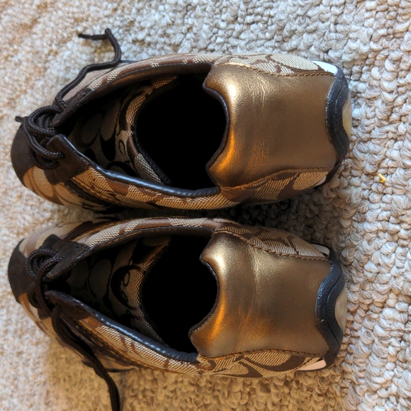 Coach Shoes like NEW - Picture 8 of 8